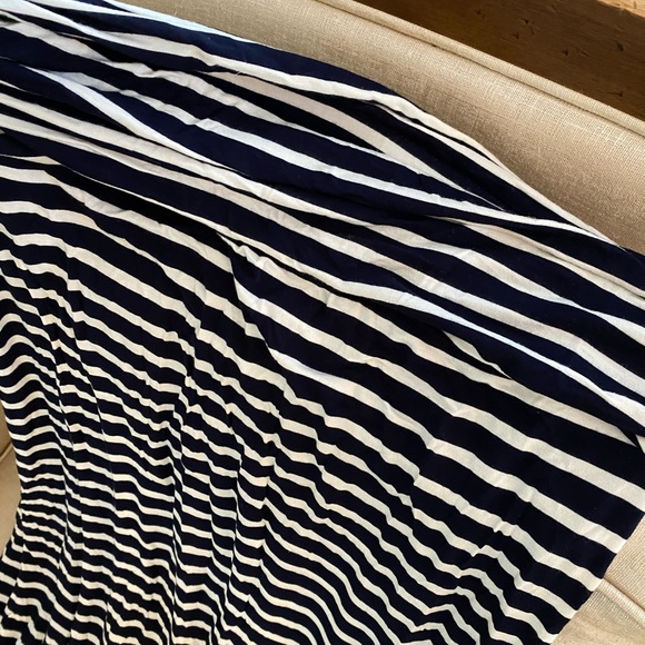 JCrew like new maxi skirt, navy and white, size small - Picture 2 of 4